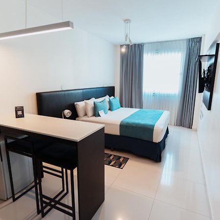 בואנוס איירס Cyan Recoleta Hotel מראה חיצוני תמונה