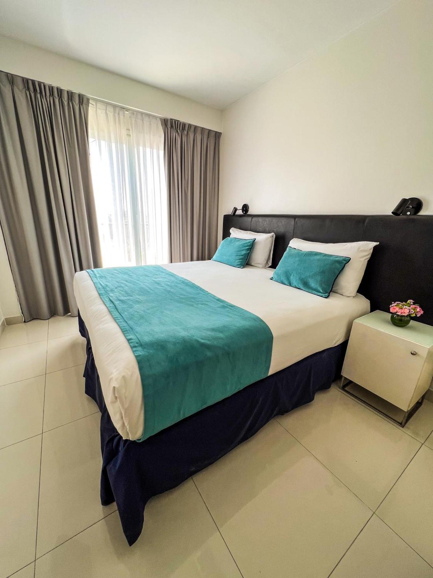 בואנוס איירס Cyan Recoleta Hotel מראה חיצוני תמונה