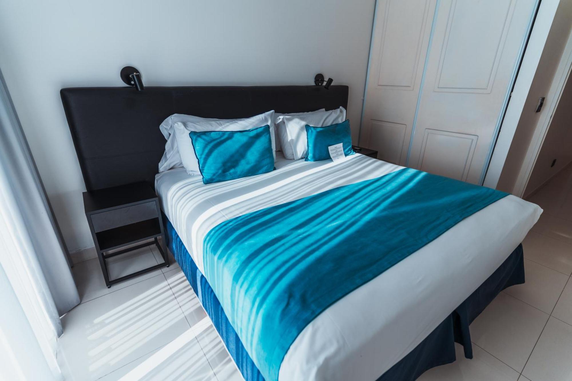 בואנוס איירס Cyan Recoleta Hotel מראה חיצוני תמונה